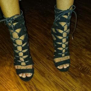 Chic Black Lace-Up Heels